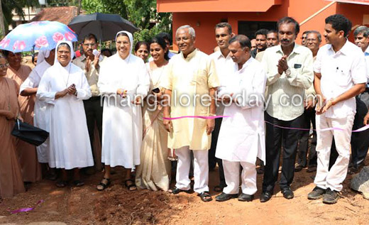 MLA JR Lobo inaugurates concretised road near Naguri Pump House 1
